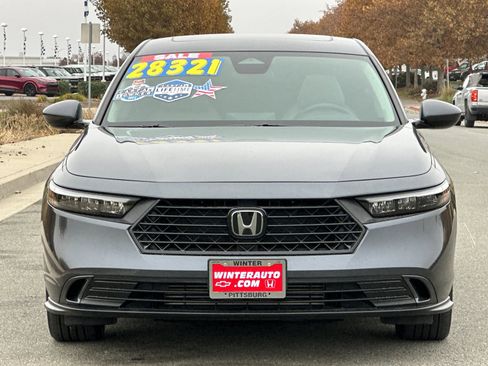 Used 2023 Honda Accord EX image 9