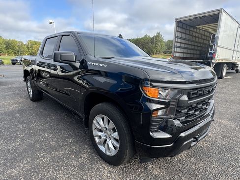 Used 2024 Chevrolet Silverado 1500 Custom image 4