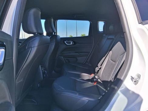 New 2026 Jeep Compass Latitude image 21