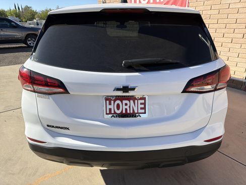 Used 2023 Chevrolet Equinox LS w/ LS Convenience Package image 4