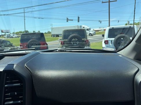 Used 2018 Ford F150 XL w/ Equipment Group 101A Mid RWD image 23