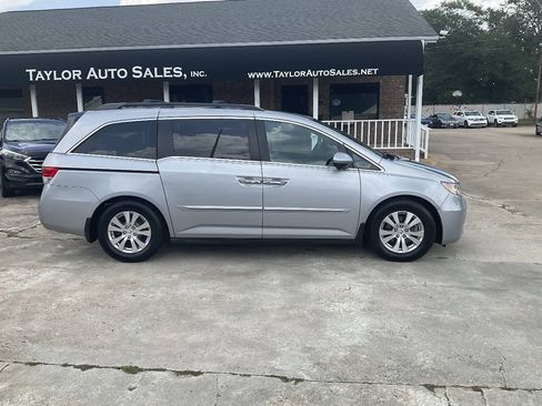 Used 2016 Honda Odyssey EX-L image 2