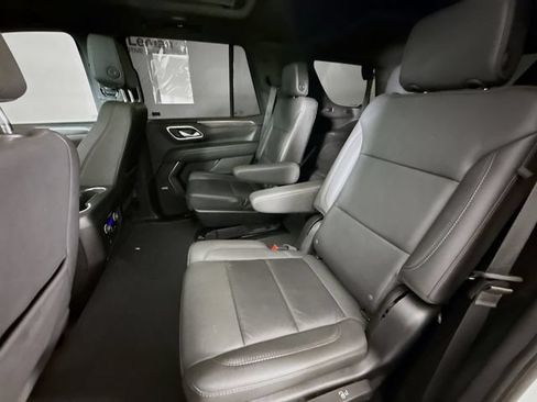 Used 2024 Chevrolet Tahoe Z71 w/ Luxury Package AWD/4WD image 27