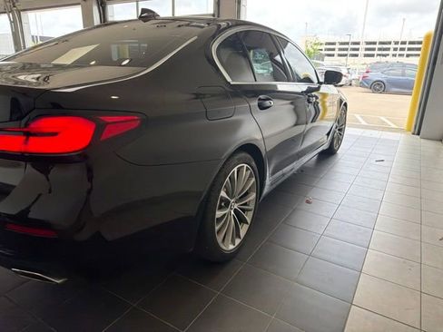 Used 2021 BMW 530i RWD image 11
