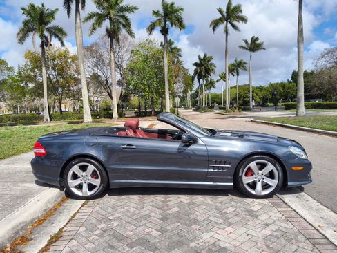 Used 2009 Mercedes-Benz SL 550 image 17