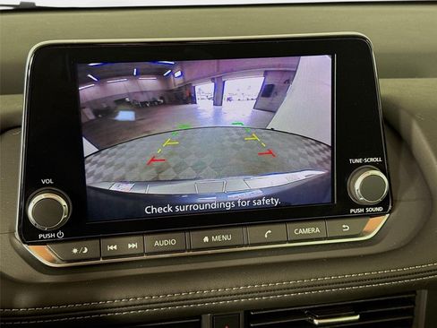 Certified 2026 Nissan Rogue SV FWD image 15