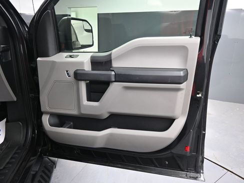 Used 2015 Ford F150 XL w/ Equipment Group 101A Mid AWD/4WD image 16