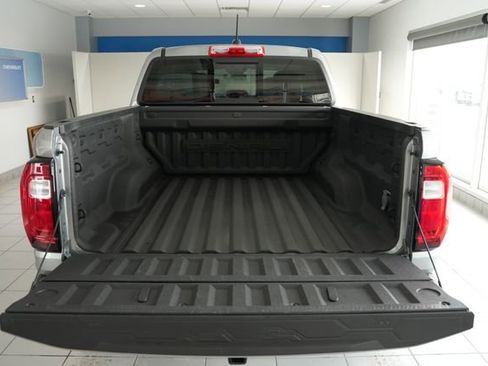 Used 2023 GMC Canyon Denali image 10