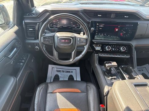 Used 2022 GMC Sierra 1500 AT4 w/ AT4 Premium Package AWD/4WD image 24