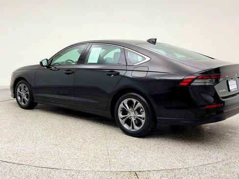 Used 2023 Honda Accord EX image 7