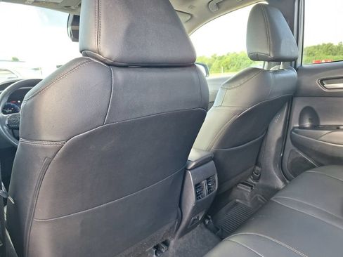 Used 2026 Toyota Corolla Cross XLE w/ Convenience Package FWD image 22