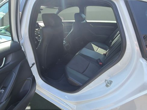 Used 2022 Honda Accord Sport image 11