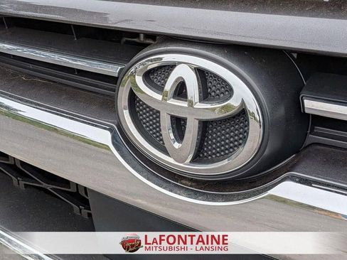 Used 2023 Toyota 4Runner Limited AWD/4WD image 9