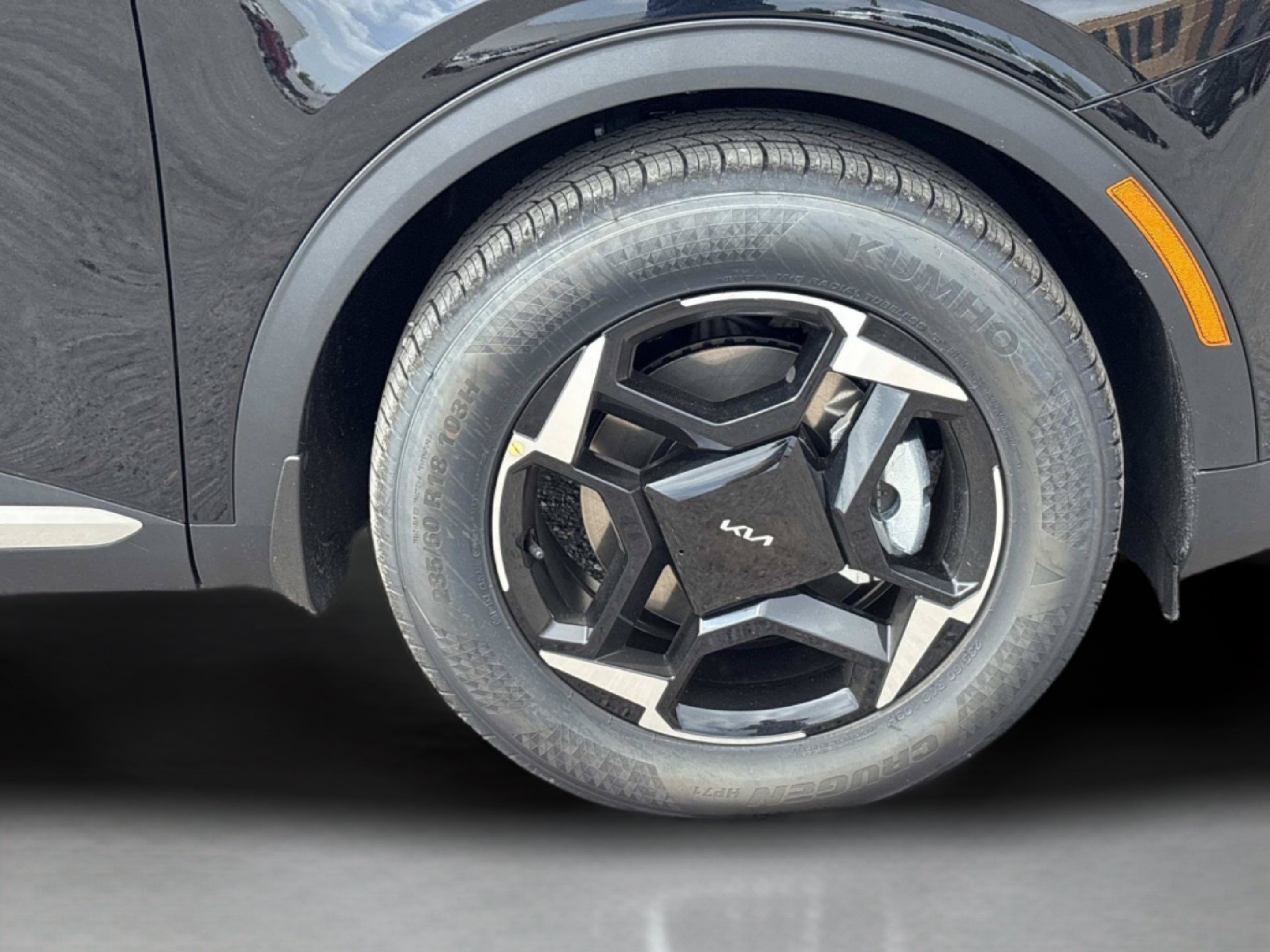 New 2027 Kia Sportage EX FWD image 9