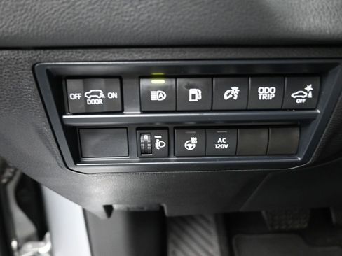 Used 2026 Toyota Sequoia Limited AWD/4WD image 9