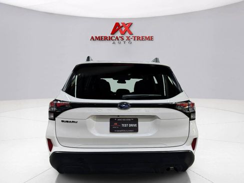 Used 2026 Subaru Forester Premium AWD/4WD image 4