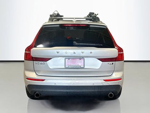Used 2019 Volvo XC60 T6 Momentum w/ Multimedia Package AWD/4WD image 7