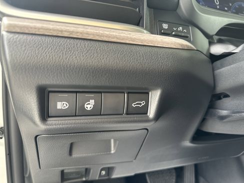 Certified 2024 Toyota Grand Highlander XLE image 26