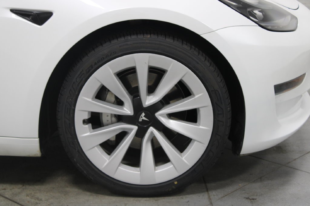 Used 2023 Tesla Model 3 Standard Range RWD image 12