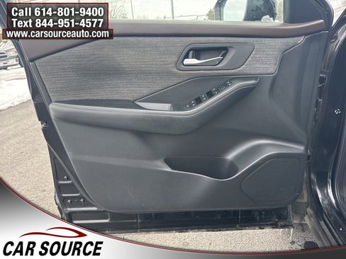 Used 2021 Nissan Rogue SV image 12