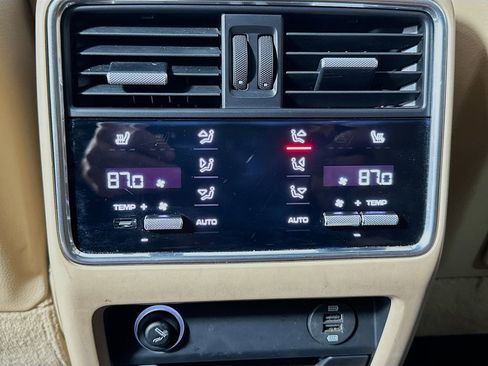 Certified 2019 Porsche Cayenne image 27