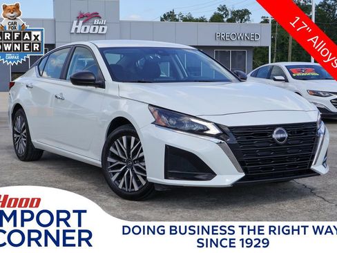 Used 2025 Nissan Altima 2.5 SV FWD image 1