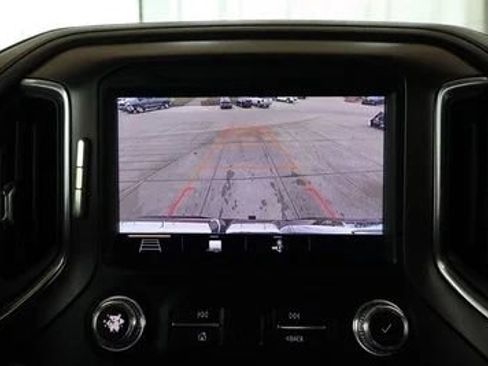 Used 2019 GMC Sierra 1500 AT4 w/ AT4 Preferred Package AWD/4WD image 25