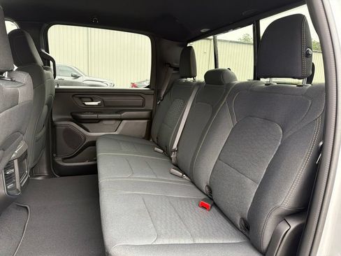 New 2026 RAM 1500 Express AWD/4WD image 21