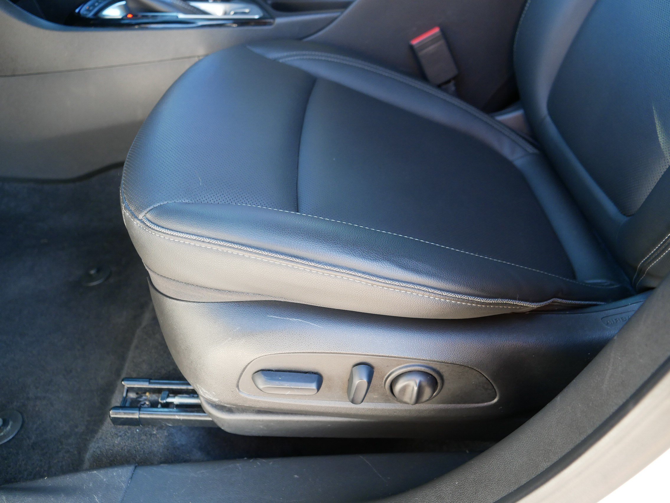 Used 2024 Buick Encore GX Sport Touring w/ Comfort Package AWD/4WD image 20