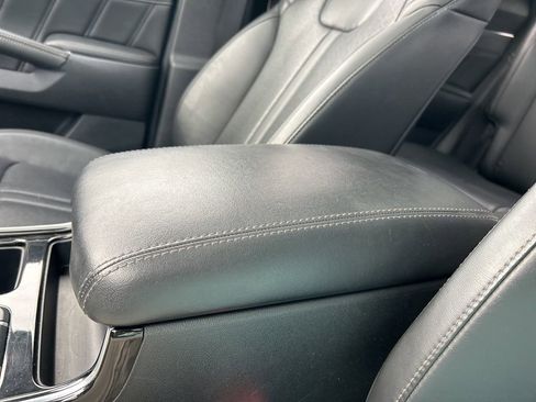 Used 2023 Kia Sorento SX image 31