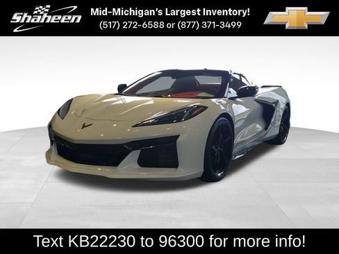 Used 2025 Chevrolet Corvette E-Ray w/ Stealth Interior Trim Package AWD/4WD image 1