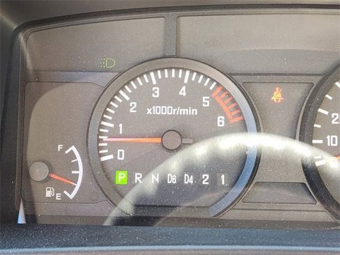 Used 2024 Isuzu NPR image 25