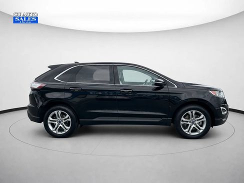 Used 2018 Ford Edge Titanium w/ Technology Package AWD/4WD image 8