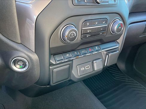 Certified 2023 Chevrolet Silverado 1500 Custom image 24