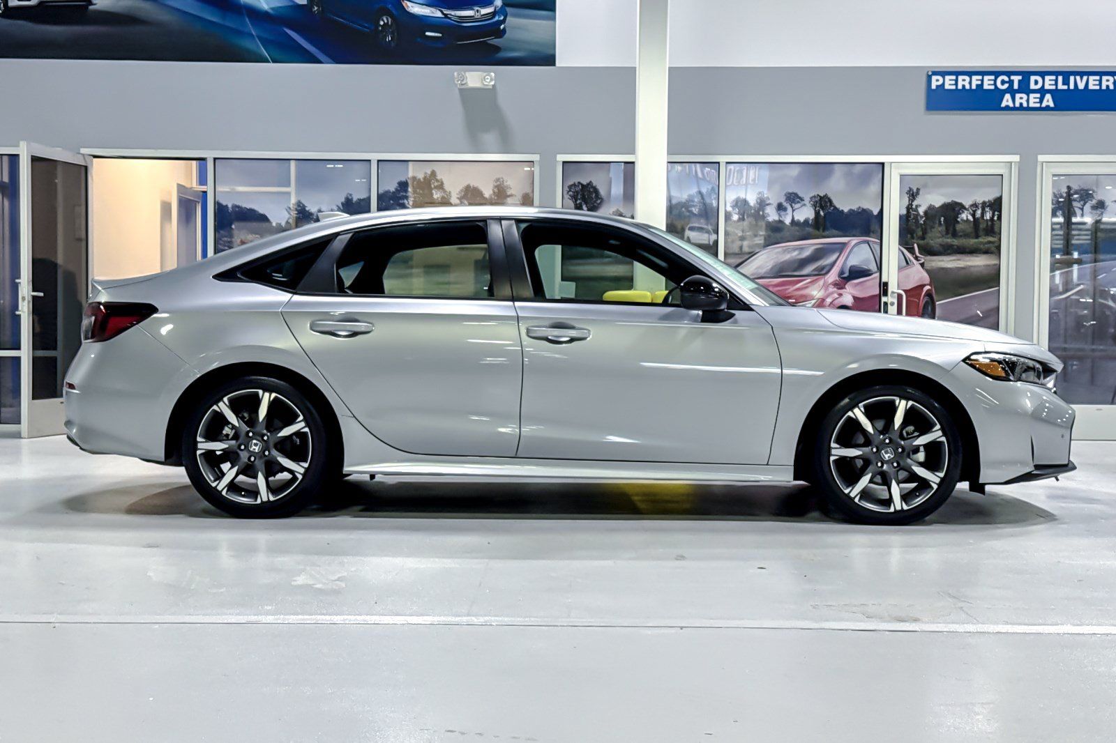 Used 2025 Honda Civic Sport Touring image 8