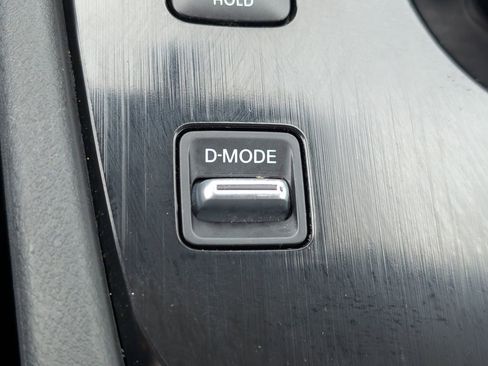 Certified 2023 Nissan Rogue SV FWD image 20