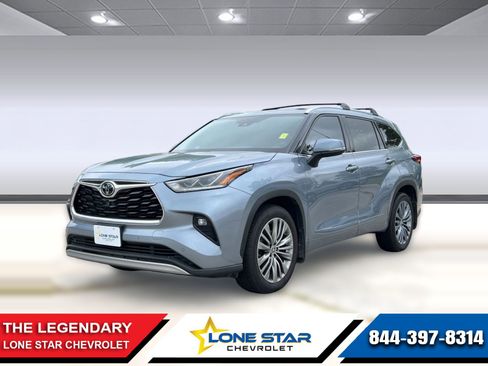 Used 2021 Toyota Highlander Platinum image 1