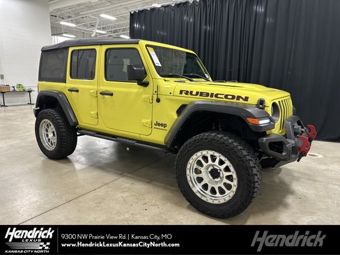 Used 2023 Jeep Wrangler Unlimited Rubicon w/ Safety Group AWD/4WD image 1