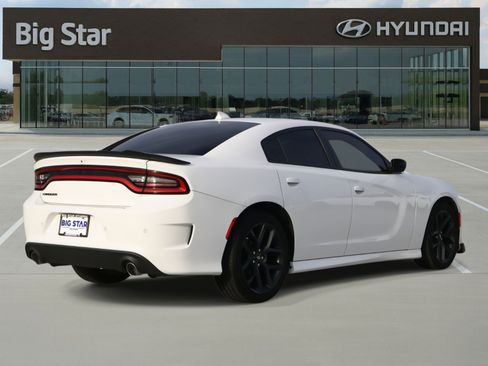 Used 2022 Dodge Charger R/T w/ Blacktop Package image 4