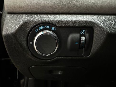 Used 2015 Chevrolet Cruze LT image 11