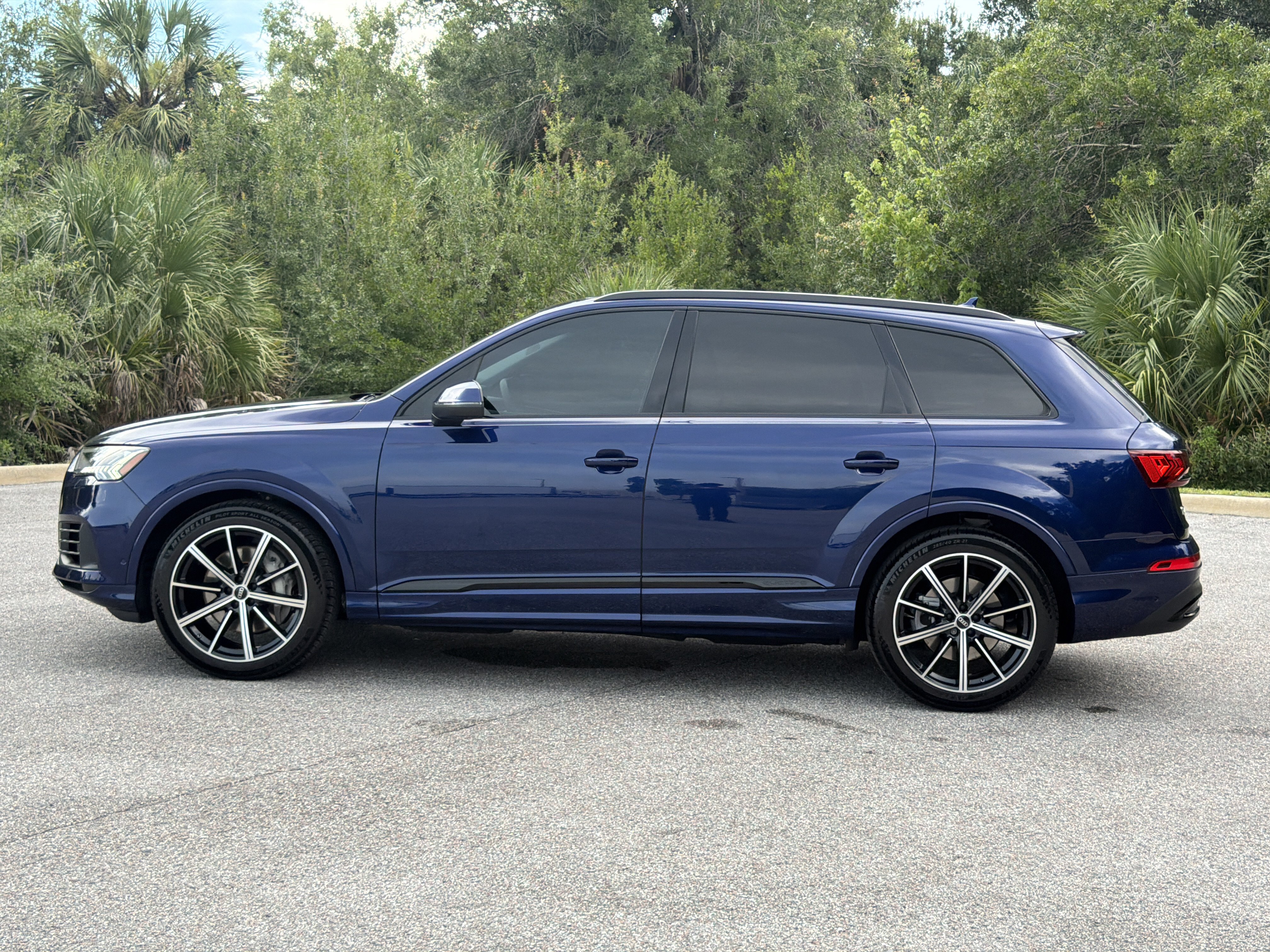 Certified 2023 Audi Q7 3.0T Prestige AWD/4WD image 4
