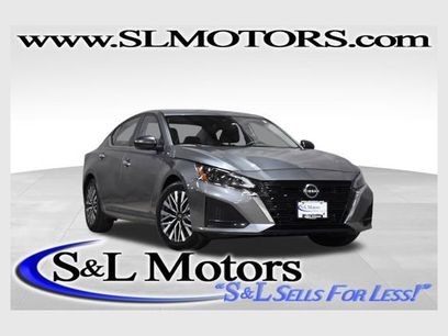 Used 2024 Nissan Altima 2.5 SV