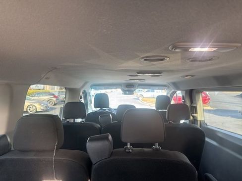 Used 2023 Ford Transit 350 XLT image 8