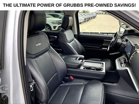 Used 2025 Ford Expedition Platinum AWD/4WD image 10