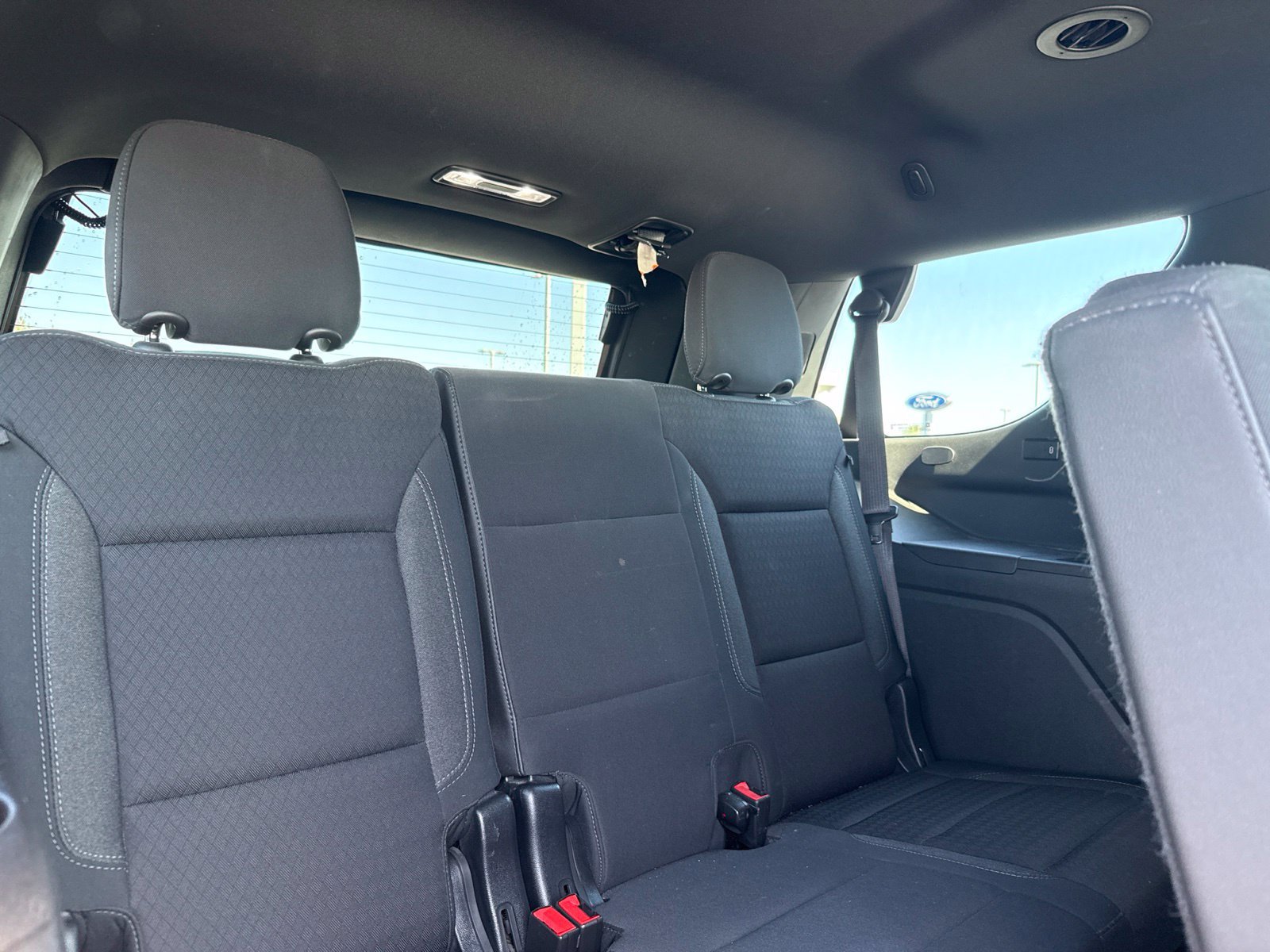 Used 2022 GMC Yukon SLE w/ Gmc Pro Safety Plus Package AWD/4WD image 9