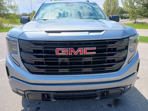 Used 2024 GMC Sierra 1500 Elevation AWD/4WD image 3