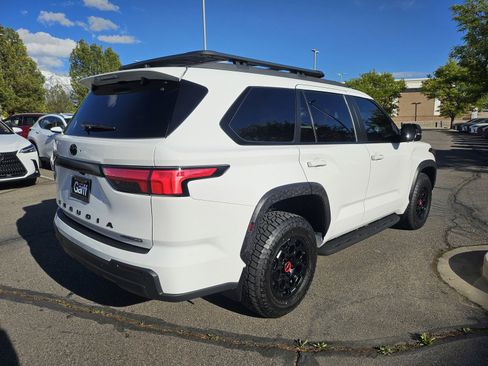 Used 2025 Toyota Sequoia TRD Pro AWD/4WD image 5