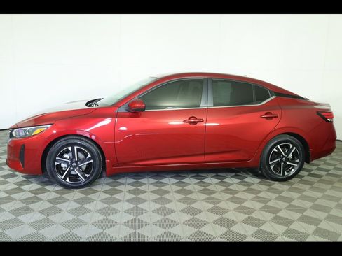 Used 2024 Nissan Sentra SV FWD image 10