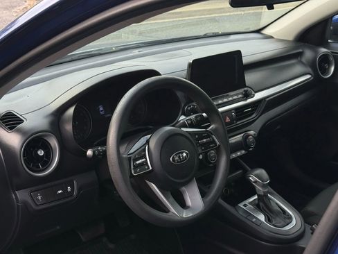 Used 2019 Kia Forte LXS image 19