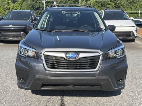 Used 2020 Subaru Forester Premium AWD/4WD image 3